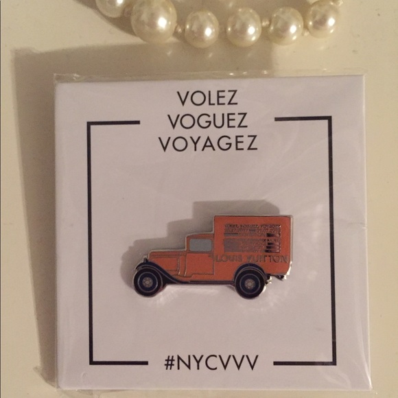 Louis Vuitton Limited Edition Pin New - Picture 2 of 6